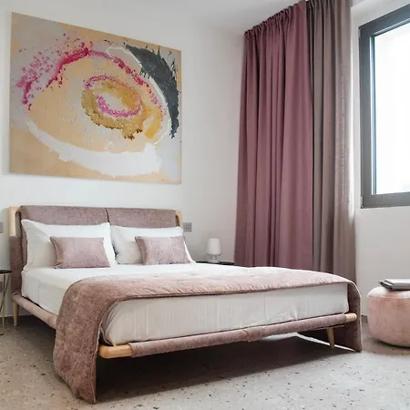 Lisetta Gardens Boutique &