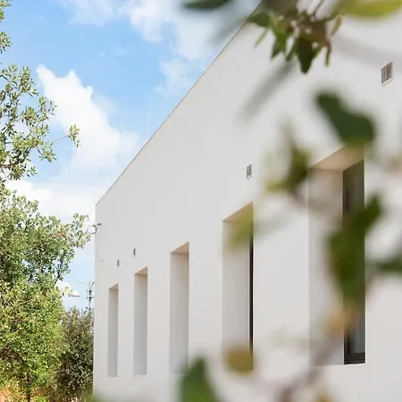 Lisetta Gardens Boutique & 3*