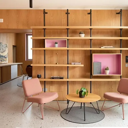 Lisetta Gardens Boutique &