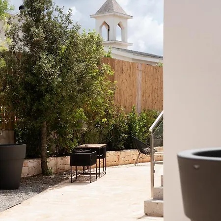 Bed & Breakfast Lisetta Gardens Boutique &