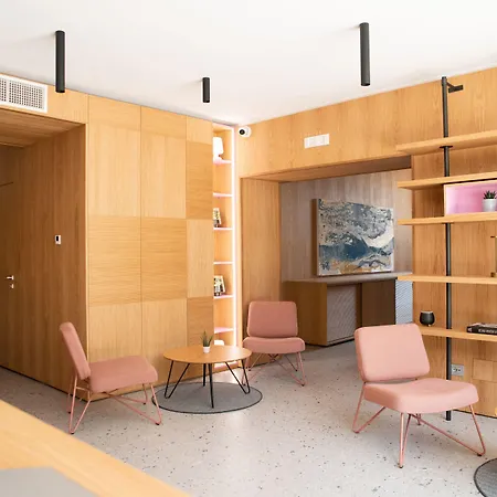 Lisetta Gardens Boutique &