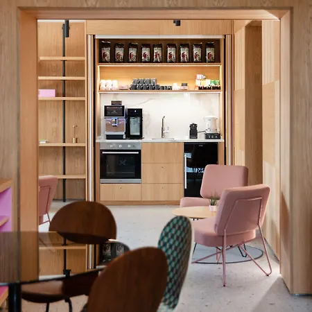 Bed & Breakfast Lisetta Gardens Boutique & 3*