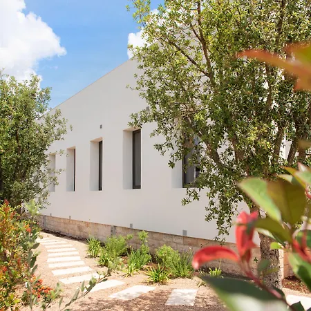 Lisetta Gardens Boutique & 3*