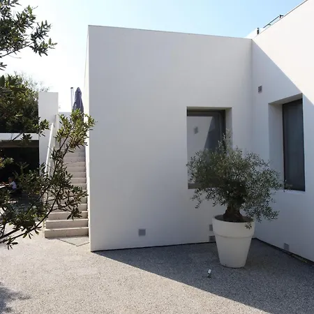 Lisetta Gardens Boutique & לינה וארוחת בוקר